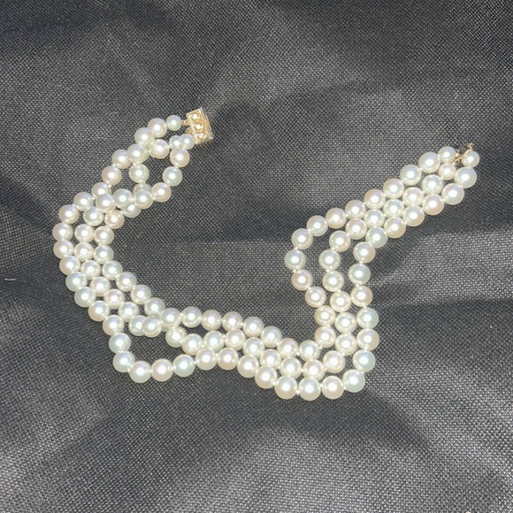 Gold tone Elegant Pearl Beaded choker Necklace